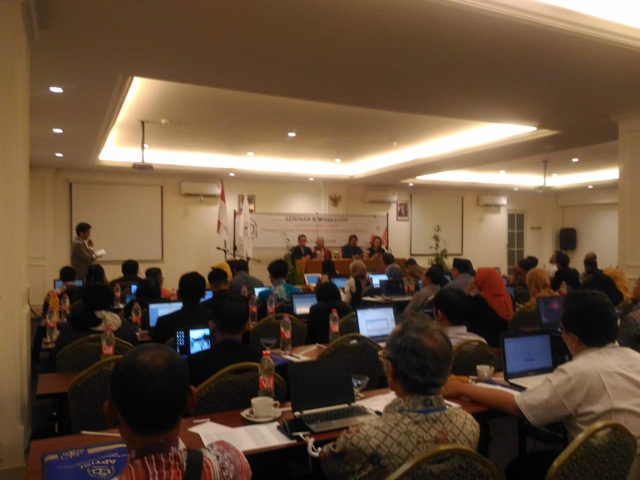 Training AkuBelajar.ID bagi para users